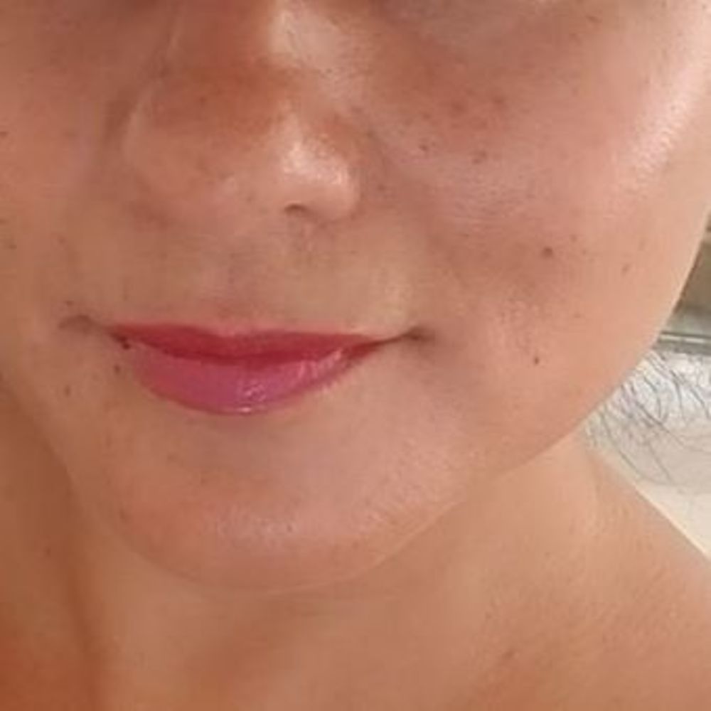 Meet your Posher, Mona